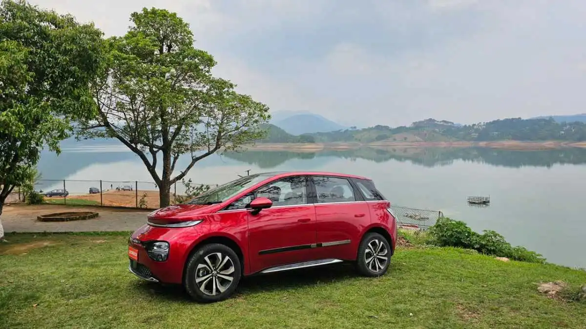MG Windsor EV Clocks 27,000 Sales in Just 8 Months, Redefines India’s EV Market