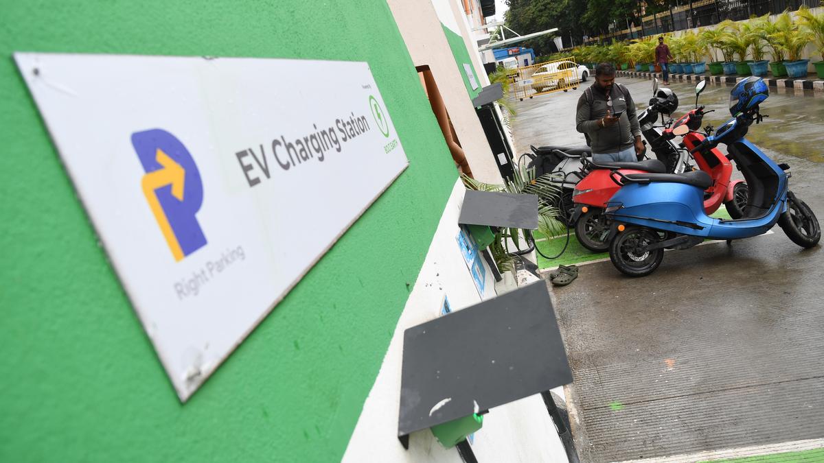 TGSPDCL to provide subsidies up to 100% on EV charging stations under center's “PM E-DRIVE” scheme