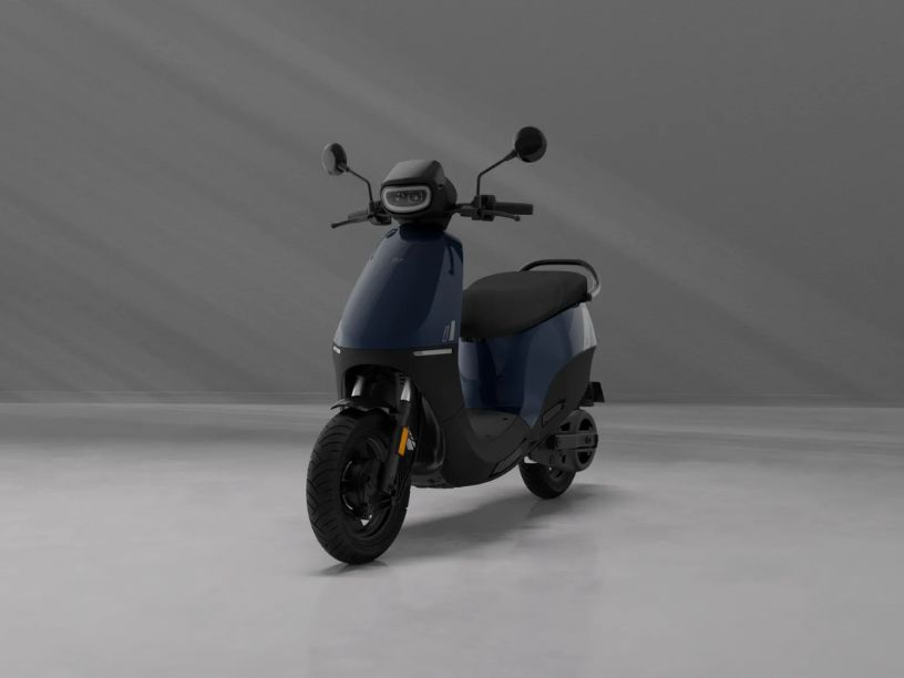Komaki XGT Classic: Price, Range, Images, Features | EVINDIA